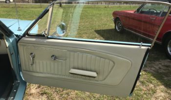 1964 1/2 Ford Mustang Convertible full